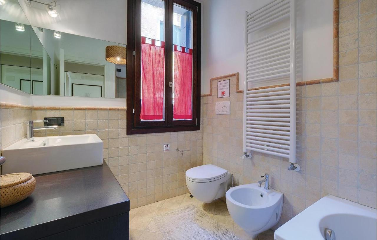 Nice Apartment In Venezia -Ve- With Wifi Buitenkant foto